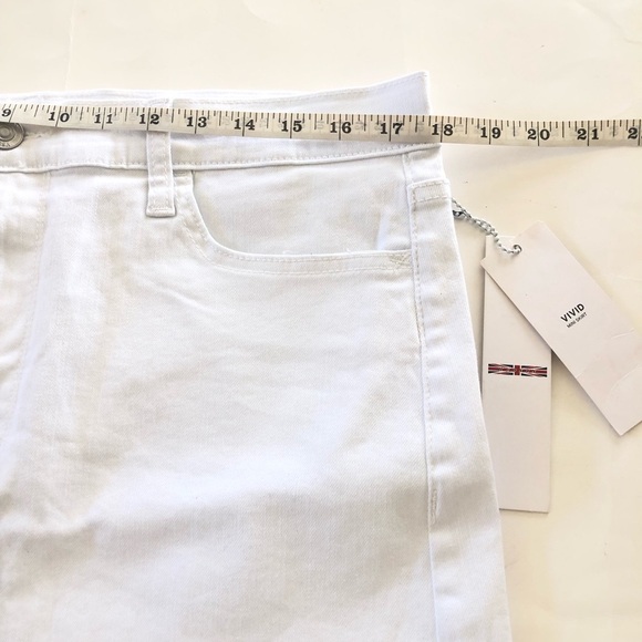 Hudson Jeans Vivid White Frayed Hem Denim Mini Skirt Size 32/XL - Picture 11 of 11